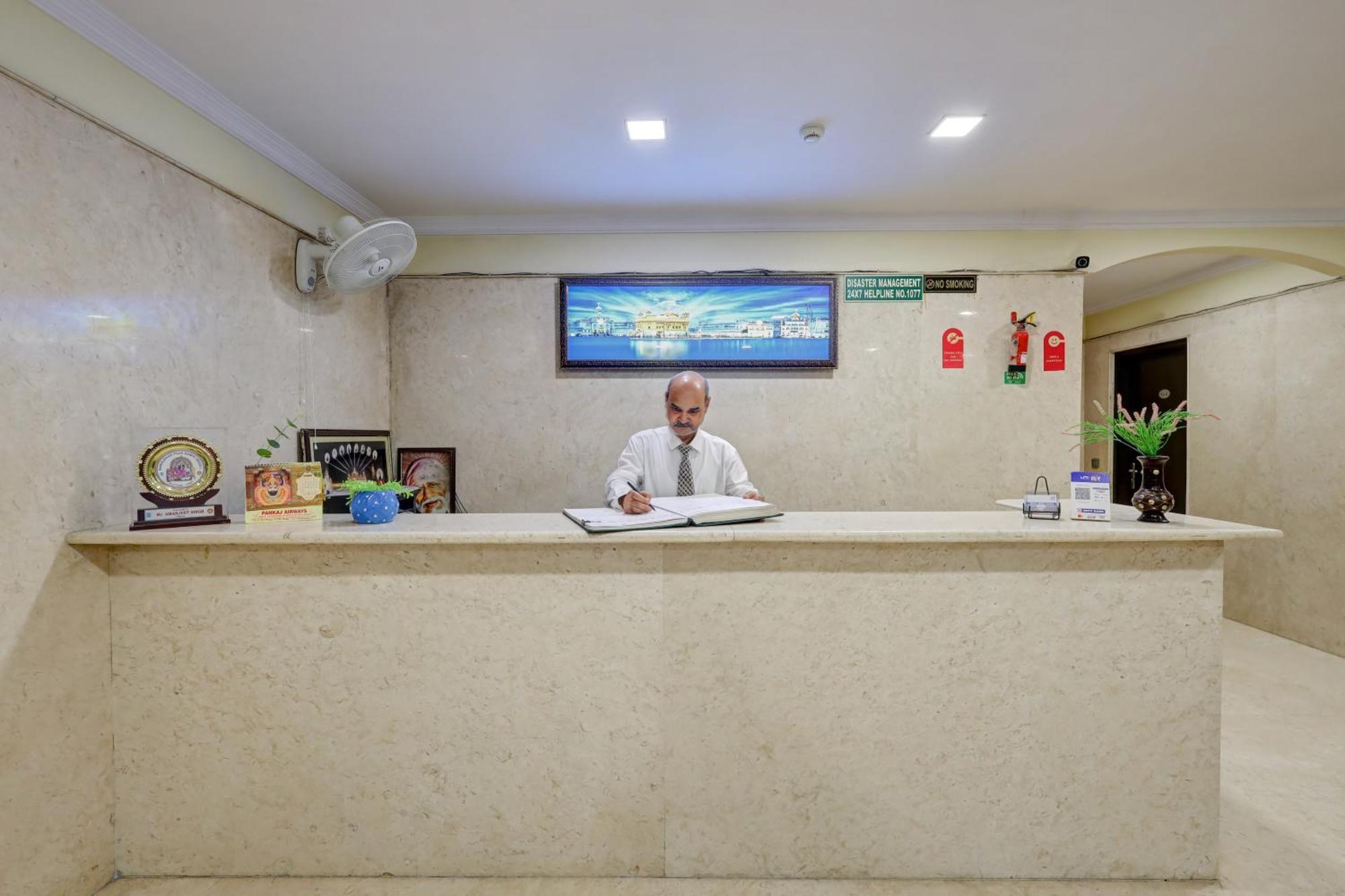 Hotel Singh Palace Δελχί Εξωτερικό φωτογραφία